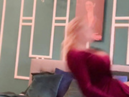 AngelWicky Onlyfans Video hooting_in_velvet_mini_dress_33._Focen_ve_velvet_mn_atech_33._720x1280